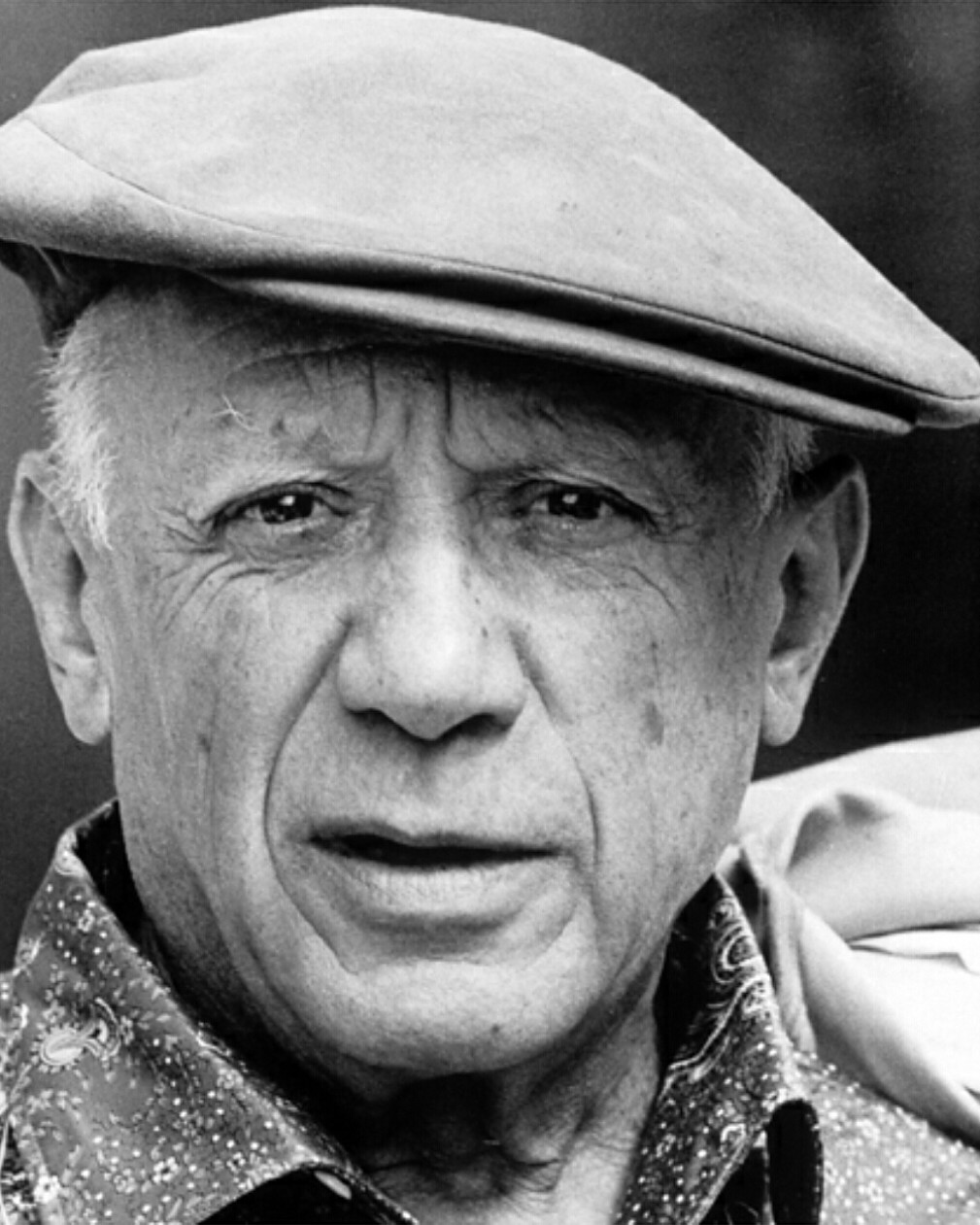 Pablo Picasso in 1962: black-and-white portrait in a flat cap